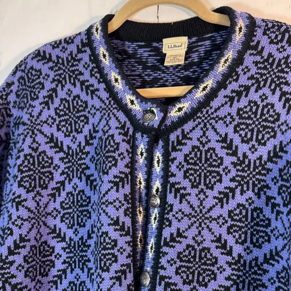 Vintage L. L. Bean Purple and Black Knit Cardigan 100% merino wool - Picture 2 of 11